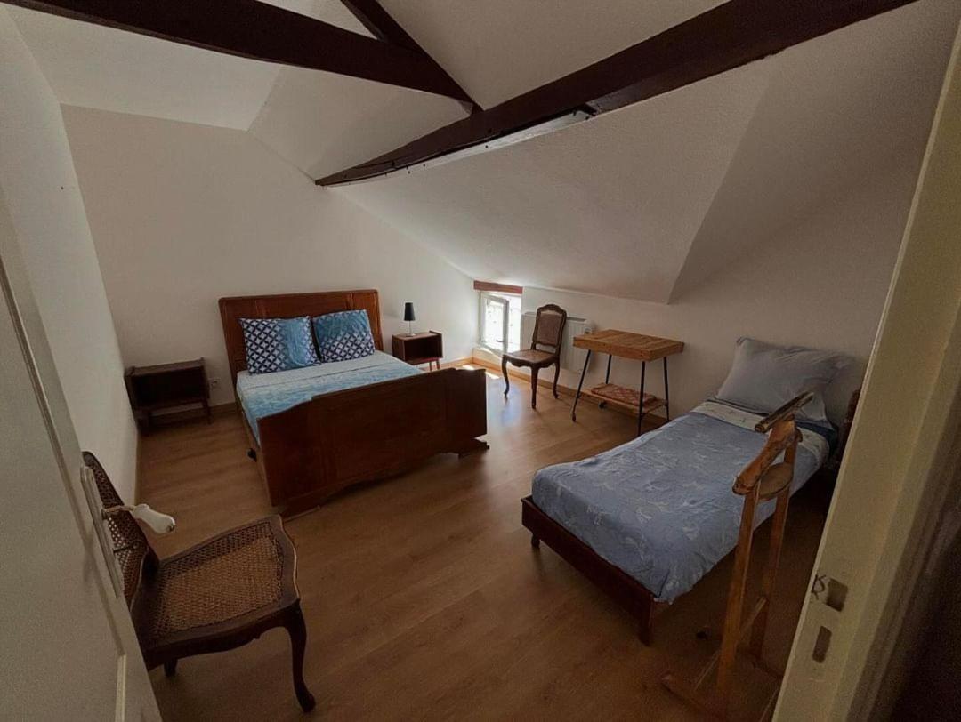 Chic Et Relax Hotell Montmarault Exteriör bild